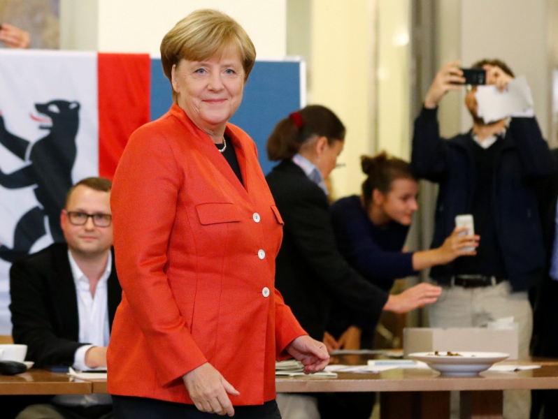 Порошенко связал победу блока Меркель на выборах с восстановлением целостности Украины