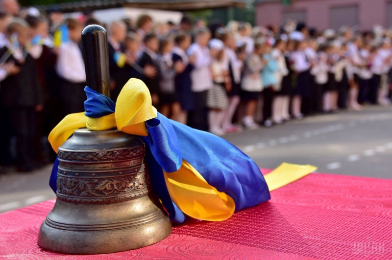 Порошенко подписал скандальный закон об образовании в Украине