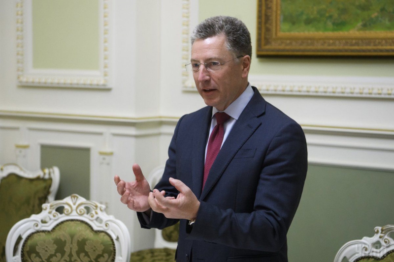 Волкер будет говорить с Сурковым в Белграде о "восстановлении территориальной целостности Украины"