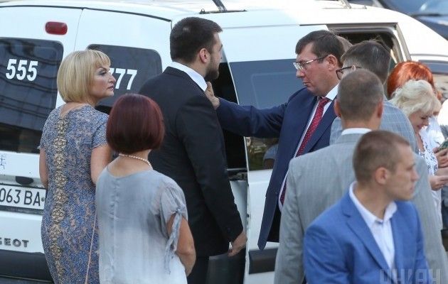 Луценко прокомментировал нападение охранников на журналистов во время празднования свадьбы его сына (видео)
