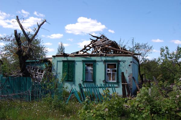 Украинская сторона в Минске настаивает на возвращении контроля над Дебальцево