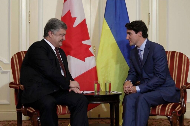 Украина и Канада могут улучшить партнерство в сфере безопасности и обороны - Порошенко