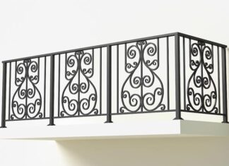 Металлические балконные ограждения под заказ: этапы изготовления и монтажа