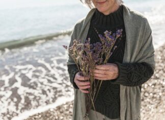 Похороны бабушки во сне: что это значит?