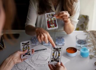 Сочетание 6 Пентаклей с другими картами