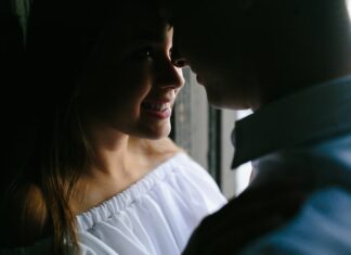 К чему снится поцелуй покойника