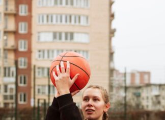 Приснилось, что я играю в баскетбол