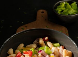 Фасолевый салат в собственном соку